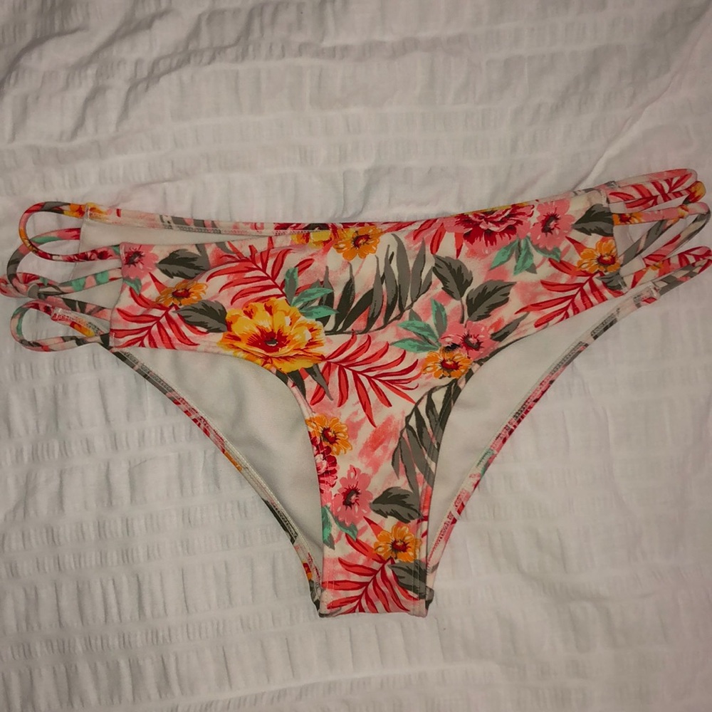 bikini bottom